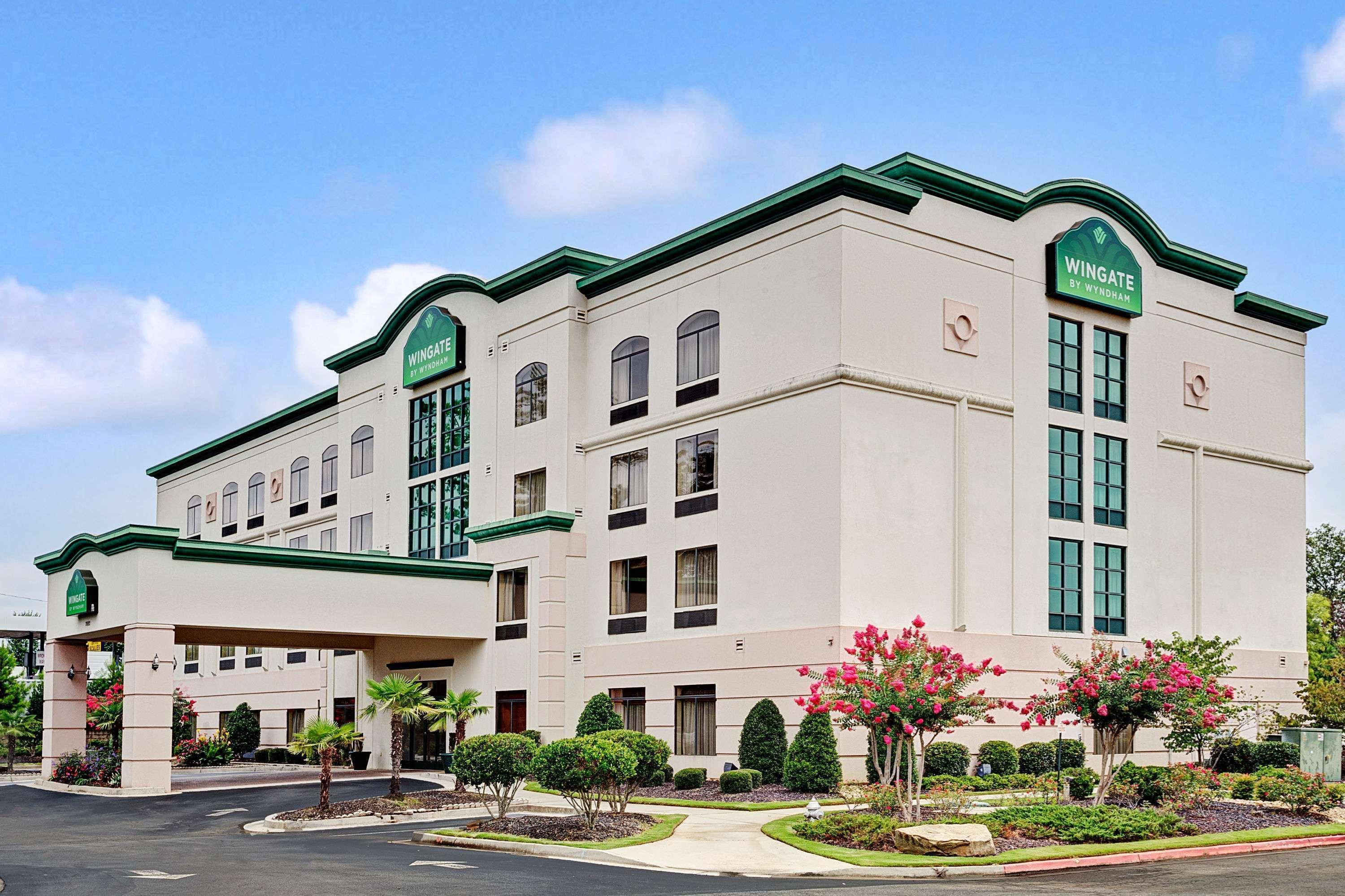 Wingate By Wyndham Atlanta Fairburn Hotel Exterior photo