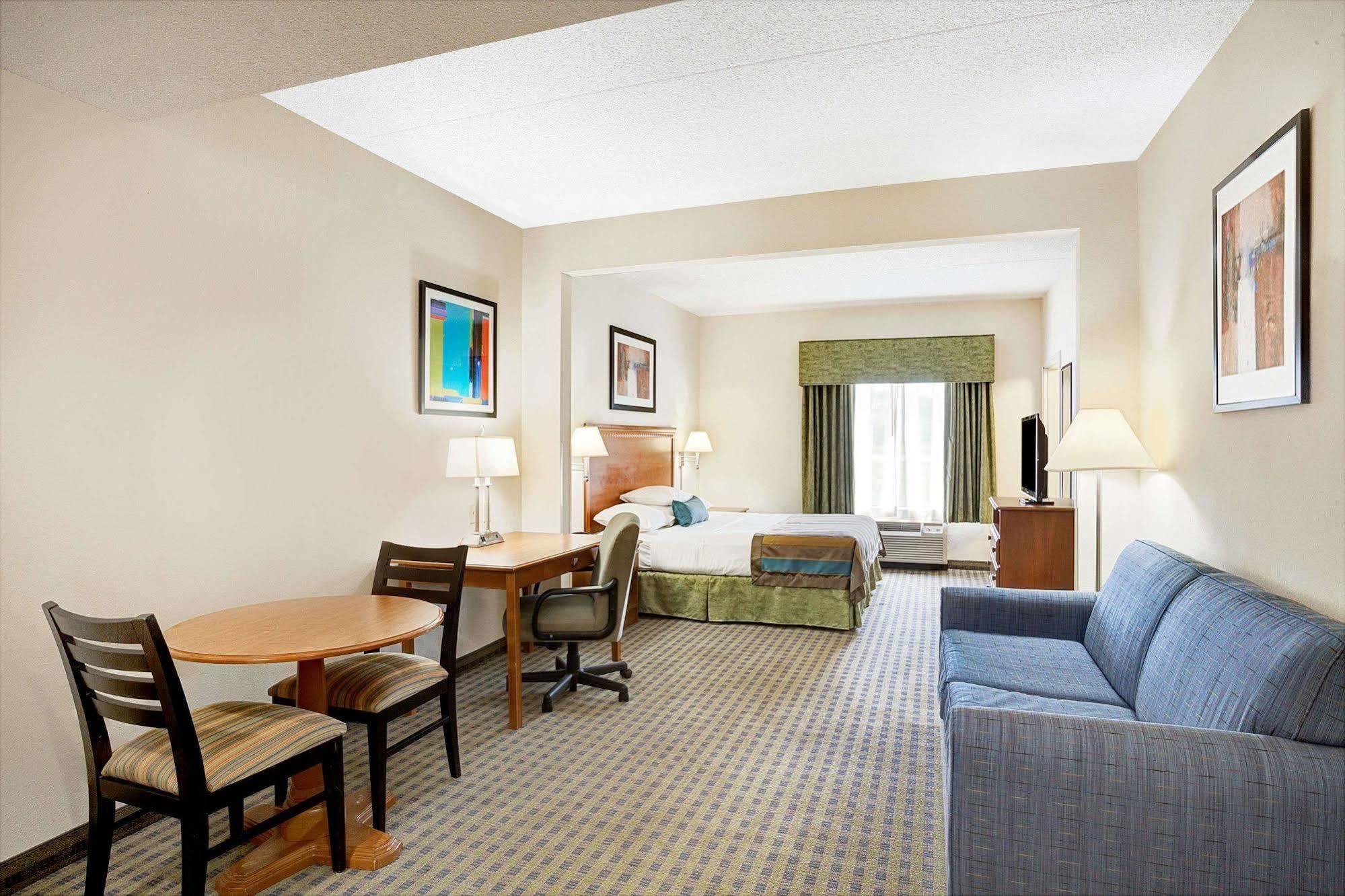 Wingate By Wyndham Atlanta Fairburn Hotel Exterior photo